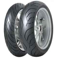 Dos neumáticos de moto Dunlop Roadsmart 3, con su banda de rodadura distintiva, listos para ofrecer gran agarre y rendimiento.